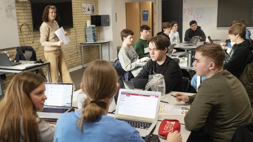 Denemarken in actie tegen AI: scholieren moeten extra mondelinge examens doen