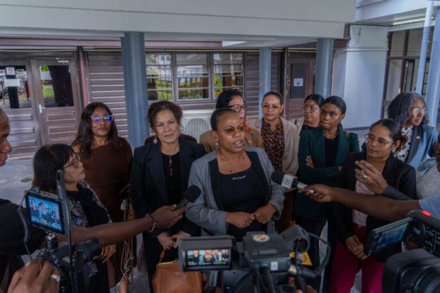 Coalitievrouwen eisen strengere normen na uitspraken Van Samson