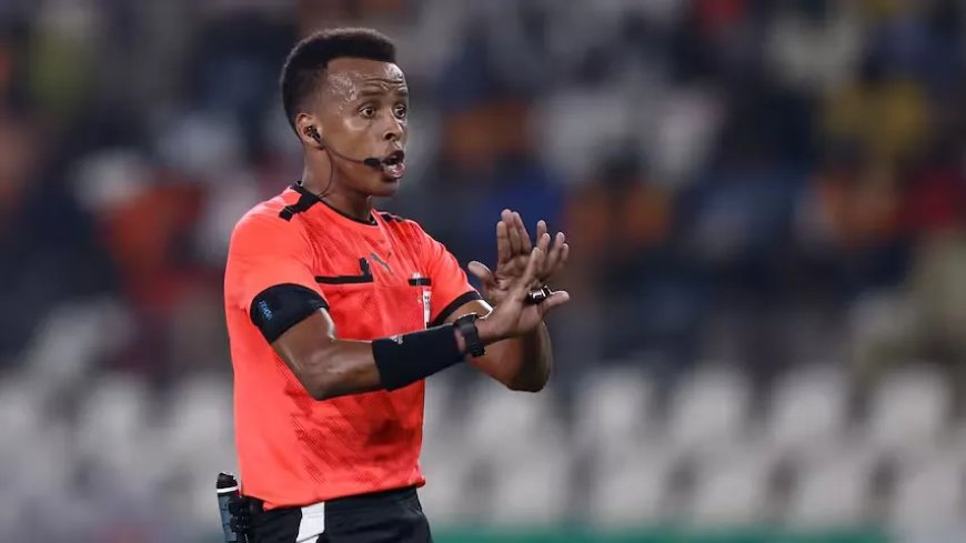 Somalische arbiter Artan fluit Europese Super Cup