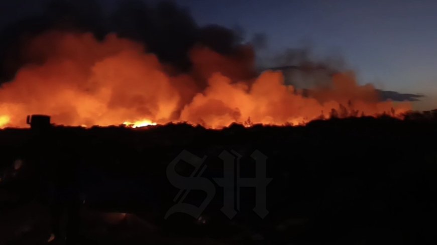 Grote brand op vuilstortplaats Ornamibo; brandweer strijdt tot middernacht tegen vuur