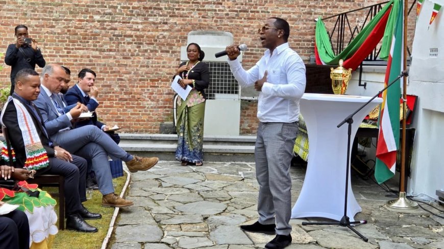 Familie Misiedjan brengt Surinaamse muziek en cultuur naar diplomatiek publiek in Brussel
