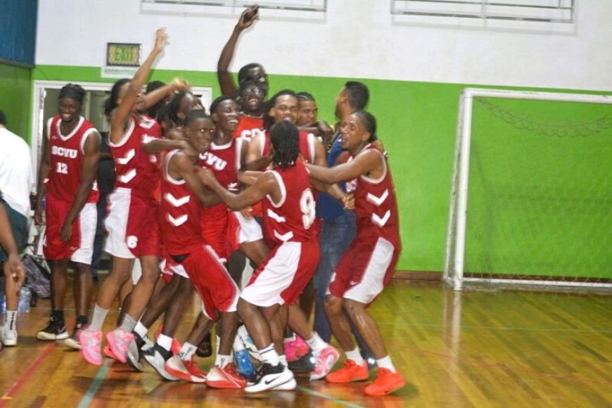 SCVU onttroont Koi Carper in U19-jongens basketbalfinale