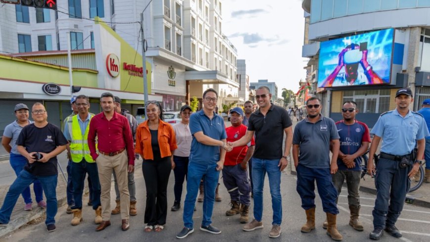 Domineestraat weer open; volledige renovatie moet midden november klaar zijn