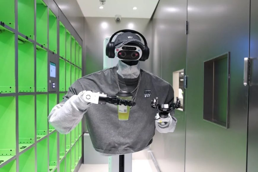 Opmerkelijk – Door robots gerunde koffiebar in Beijing is 24 uur per dag open en maakt 200 ko