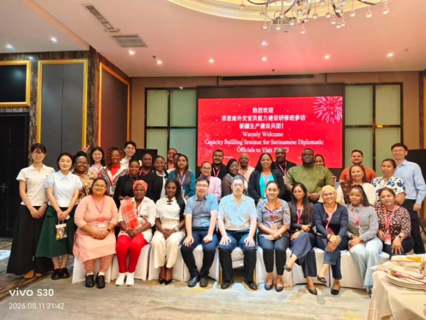 Surinaamse delegatie versterkt diplomatieke capaciteit tijdens seminar in China