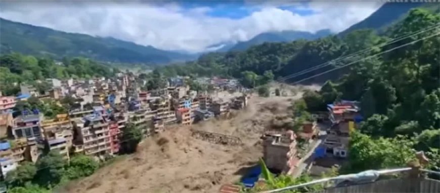 Dodental vloedramp Nepal en Tibet naar 359, honderden vermist