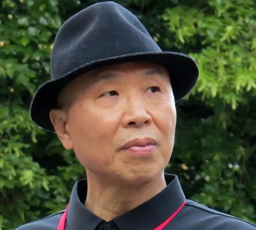 Chinese kunstenaar Gao Zhen veroordeeld tot drie jaar cel voor ‘beledigende’ beelden van Mao