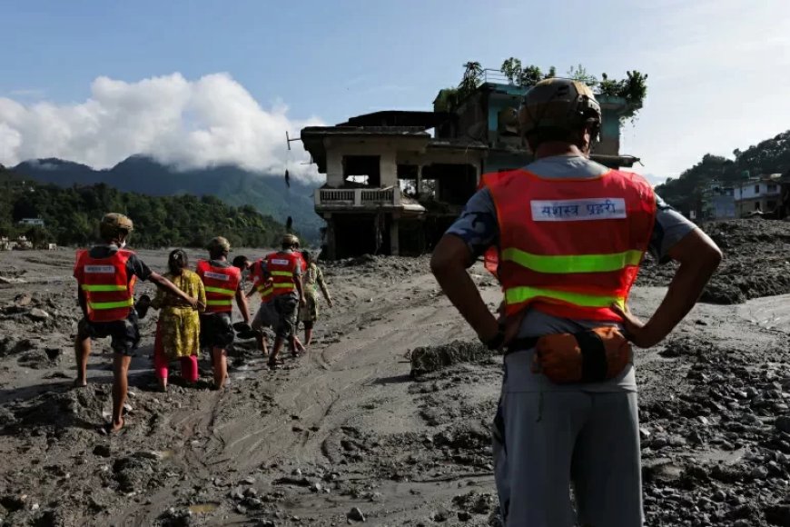 Nepal en China staken reddingsoperaties vanwege overstroming barrièremeer