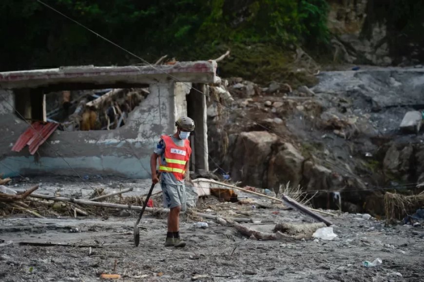 Nepal en China hervatten reddingsoperaties na overstromingen