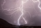Kans op onweersbuien door vochtige lucht