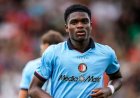 Jerayno Schaken (17) schrijft voetbalgeschiedenis in Nederland