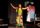 Naks Kawina-Kaseko Loco maakt indruk met unieke theatertournee: ‘Mensen willen meer’