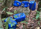 Politie vindt jerrycans met vermoedelijk vliegtuigbenzine in Para