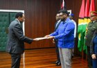 Ambassadeur Fernald bij Guyanese president Ali: ‘Suriname en Guyana moeten met één stem sprek