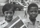 Reizende Surinaamse tentoonstelling strijkt eindelijk neer in Amsterdam
