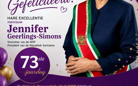 President Jennifer Simons viert 73ste verjaardag