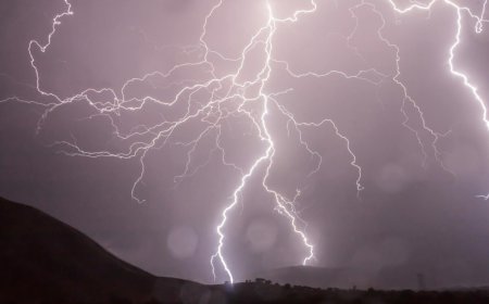 Kans op onweersbuien door vochtige lucht