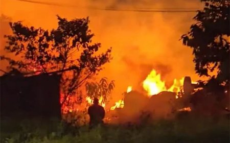 Grote brand verwoest deel houtzagerij aan Duisburglaan