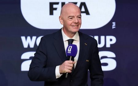Infantino wil ondanks zware kritiek doorgaan als FIFA president