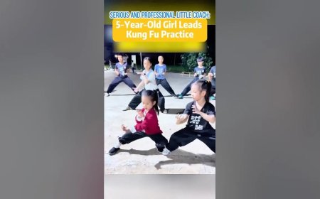 Vijfjarig meisje leidt Kung Fu training in China