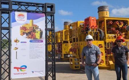 Eerste materiaal voor operationaliseren olieboorputten aangekomen