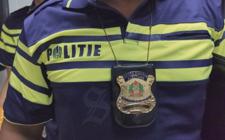 Inspecteur op non-actief na klacht over vermeende relatie met recruut