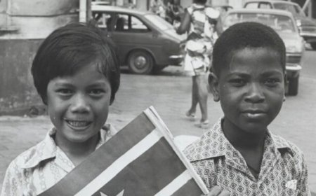 Reizende Surinaamse tentoonstelling strijkt eindelijk neer in Amsterdam