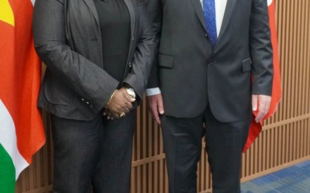 Suriname en Frankrijk bespreken verdere samenwerking