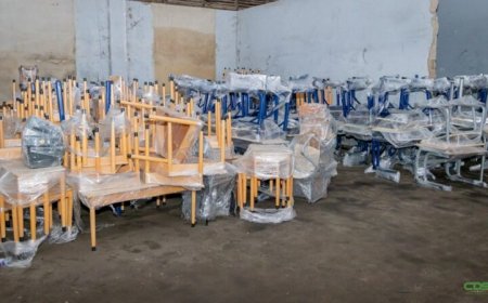Particulier initiatief zorgt voor 21 containers met schoolmateriaal
