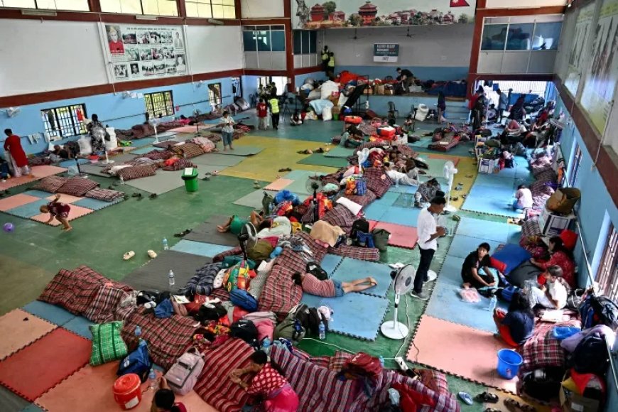 China en Nepal: Race tegen de tijd om duizenden vermisten te vinden