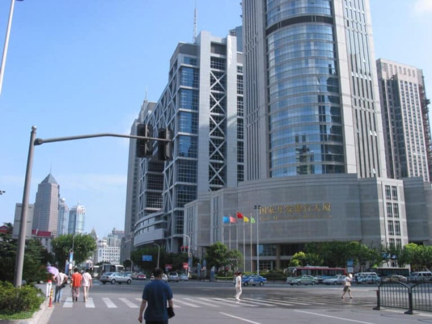 China scheldt USD 47,6 miljoen aan Surinaamse schuld kwijt