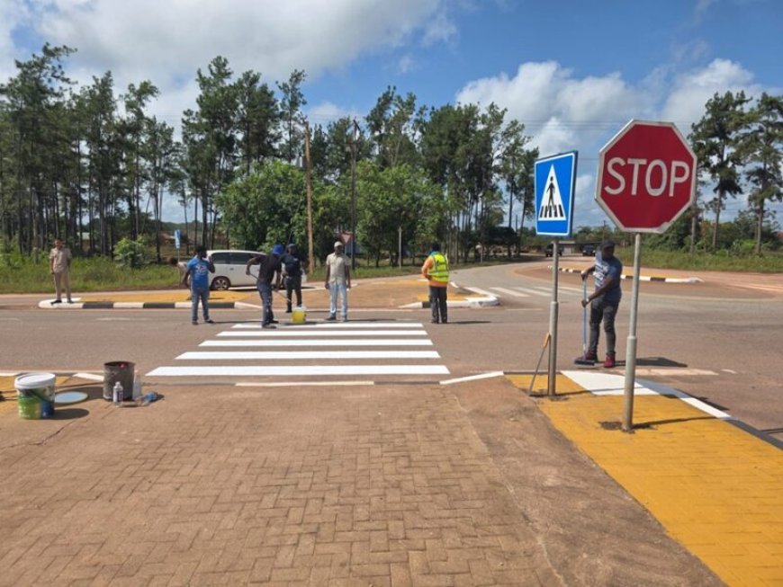 Vernieuwing wegmarkeringen Kapitein Chris Silosweg en Weg naar Patamacca moet verkeersveiligh