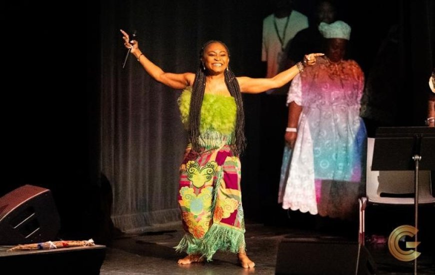 Naks Kawina-Kaseko Loco maakt indruk met unieke theatertournee: ‘Mensen willen meer’