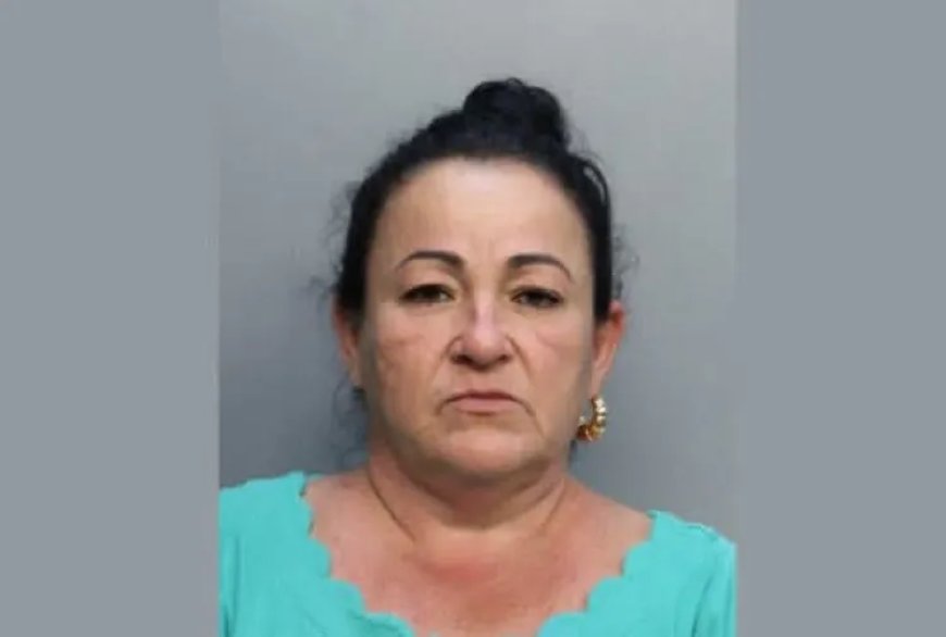Vrouw (50) in Florida gooit emmer met uitwerpselen over buurvrouw 