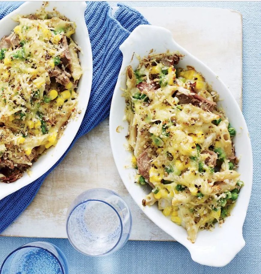 Gezonde ovenschotel met tonijn, maïs en pasta