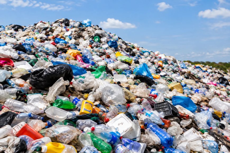 Wetenschappers gebruiken vloeibaar zout voor omzetting plasticafval in brandstof