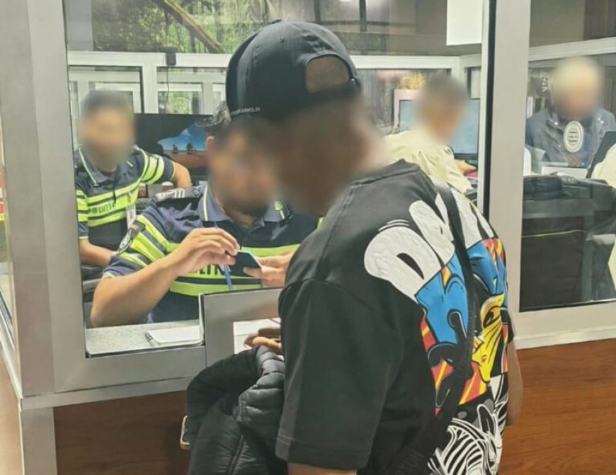 Politie houdt reizigers met boetes op JAP aan