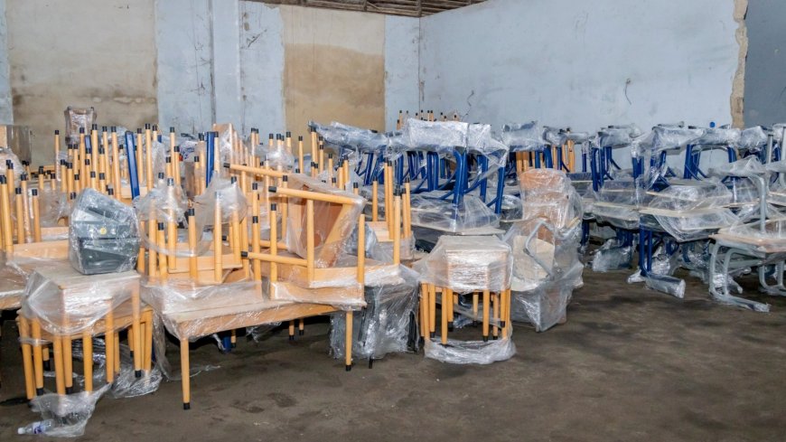 21 containers met schoolmateriaal uit Nederland voor Surinaamse scholen