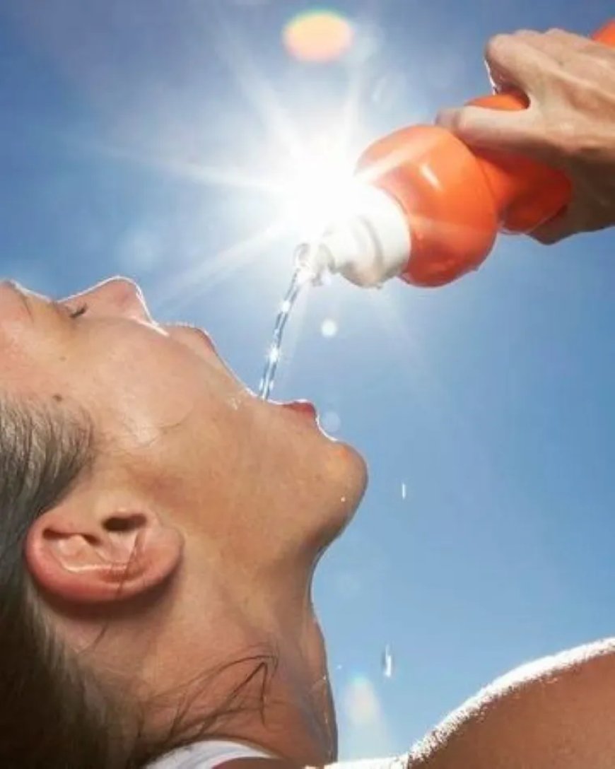 Warm en vochtig weer donderdag met kans op onweer
