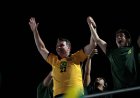 Zoon Bolsonaro ruikt overwinning in Brazilië en wil veroordeelde vader vrij krijgen