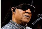 Stevie Wonder wil voormalige verloofde uit huis