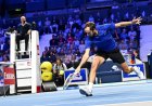 Medvedev overleeft matchpoint in Wenen