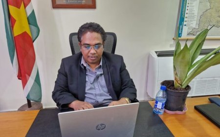 LVV-minister belooft harde aanpak tegen rijstsmokkel in Nickerie: ‘Wij zullen geen compromis 