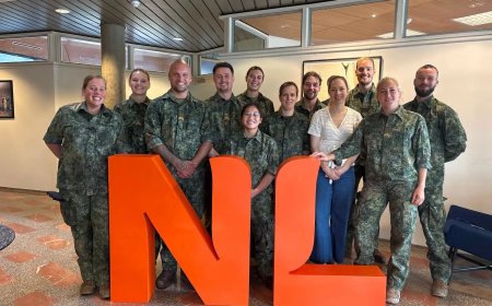 Nederlandse militaire zorgverleners gaan aan het werk bij Medische Zending Brownsweg en MMC N