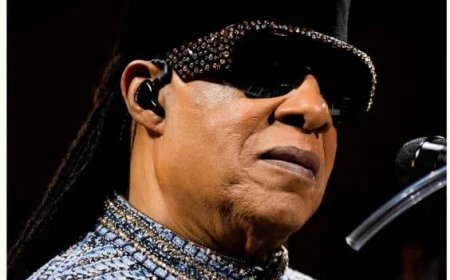 Stevie Wonder wil voormalige verloofde uit huis