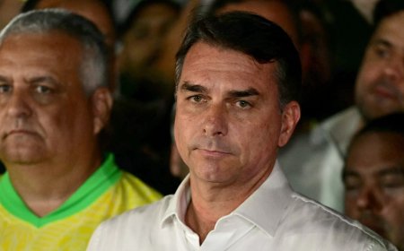 Flávio Bolsonaro levert paspoorten niet in, verblijfplaats onbekend