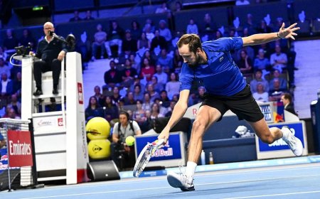 Medvedev overleeft matchpoint in Wenen