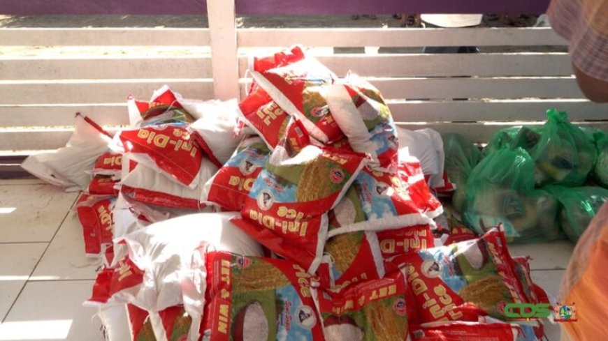 Leefgemeenschappen langs Saramaccarivier ontvangen voedselhulp