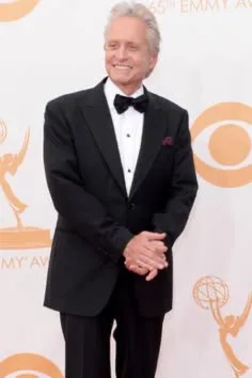 Michael Douglas loog veertig jaar over romance met collega op filmset