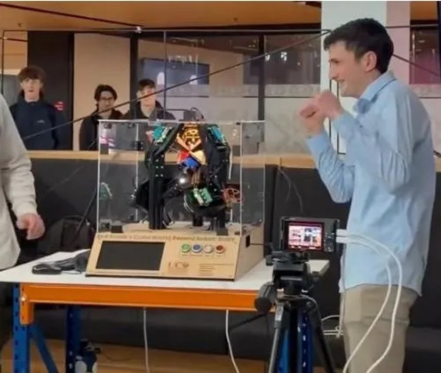 Studenten bouwen supersnelle puzzelrobot